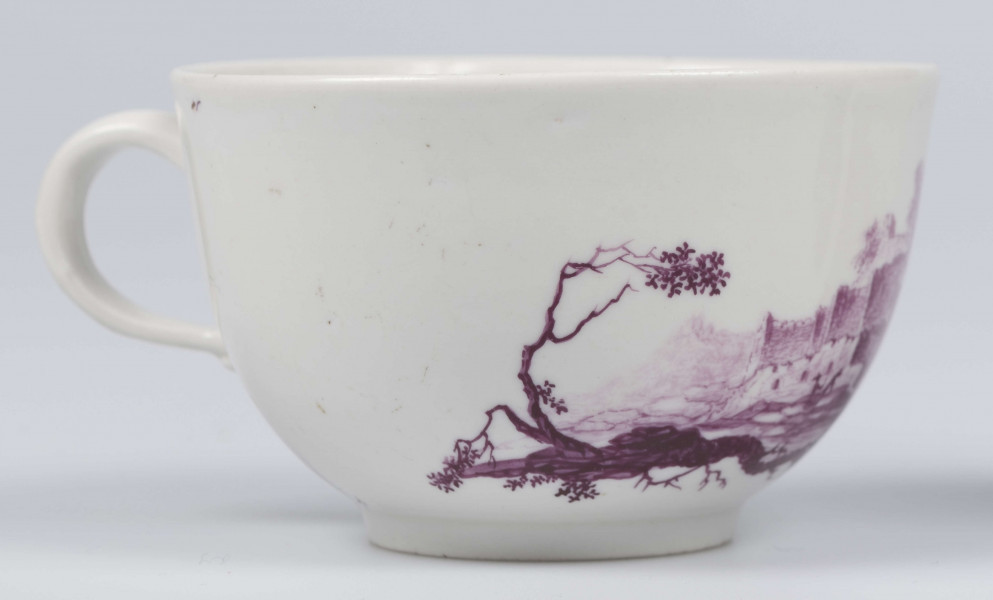 S/CS/1522/1/ML - Filiżanka półkulista na pierścieniowej podstawie, ucho w kształcie litery 