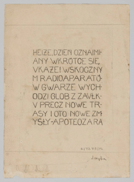 R/7279/ML - Scena rodzajowa w pionowym prostokącie przedstawiająca kąpiące się kobiety na tle pejzażu. Na pierwszym planie po prawej fragment stogu siana, po lewej nad brzegiem rzeki naga postać kobieca. W głębi na na drugim brzegu rzeki usytuowana centralnie druga z kąpiacych sie kobiet. W tle krajobraz z kepami drzew i łagodnie opadajacą linią pól. 
Elementy przedstawienia określone konturem, modelunek podkreslony kreskowaniami . Rysunek lawowany akwarelą w tonacji sepii i rozwodnionego tuszu.
Na odwrociu szkic kimationu jońskiego