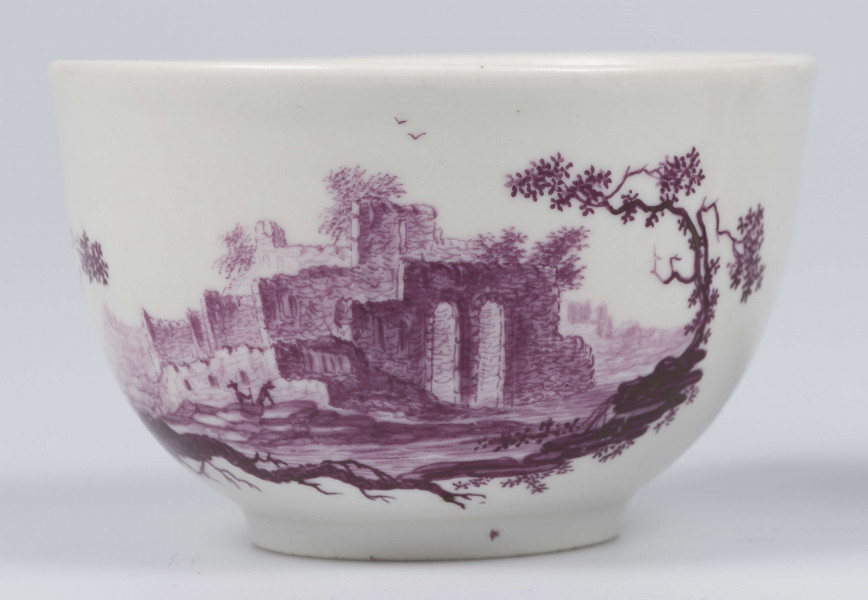 S/CS/1522/1/ML - Filiżanka półkulista na pierścieniowej podstawie, ucho w kształcie litery 