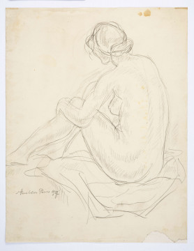 Postać ukazana id tyłu 3/4 w lewo, w pozycji siedzącej. Głowa pochylona, włosy zaczesane do tyłu, spięte na karku w kok, przy policzku kilka luźnych kosmyków. Plecy lekko zgarbione. Lewą zgiętą w łokciu ręką obejmuje ugięte w kolanach nogi. Postać siedząca na rozłożonej, lekko sfałdowanej tkaninie. rysunek szkicowy, miękki kontur sylwetki zarysowany wzmocnioną, płynną kreską, modelunek ciała podkreślony krótkimi kreskowaniami.