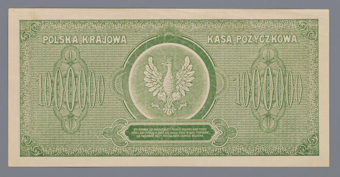 N/Bn/1412/ML - Aw. W prostej ramce ornamentyka z motywami akantu. Z lewej, w ozdobnym owalu, panorama Starego Miasta w Warszawie od strony Wisły. 
Z prawej: POLSKA KRAJOWA KASA POŻYCZKOWA / MILION / MAREK POLSKICH (w tle: 1000000) / czterowierszowa klauzula o odpowiedzialności państwa polskiego za wymianę niniejszego biletu na przyszłą walutę polską / WARSZAWA, DNIA 30. SIERPNIA 1923 ROKU / DYREKCJA POLSKIEJ KRAJOWEJ KASY POŻYCZKOWEJ 
Podpisy: Karol Rybiński, Witold Mokrzycki'
Niżej: Dyrektor Skarbca / Emisyjnego
Podpis: Marian Karpus
Seria i numer C 2915120

Rw.W ramce z motywami akantu w polu centralnym w tondzie godło państwowe. Od góry:
POLSKA KRAJOWA – KASA POŻYCZKOWA
Niżej po bokach: 1000000– 1000000
U dołu trzywierszowa sankcja karna za podrabianie, fałszowanie i puszczanie w obieg podrobionych lub fałszowanych biletów PKKP.