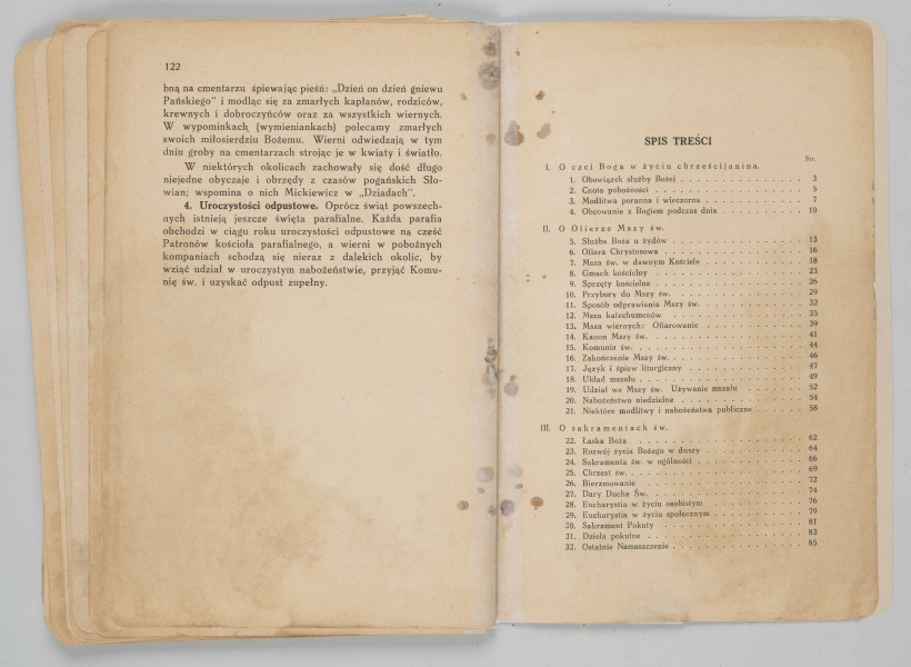ML/MART/183 - Obrzędy święte : podręcznik do nauki religii dla uczniów gimnazjum : klasa 1 / Z. Baranowski ; J. Noryśkiewicz. - Poznań : Księgarnia Św. Wojciecha, 1936. - 124 s. : il. ; 22 cm.
Brak tylniej okładki.