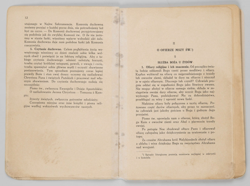 ML/MART/183 - Obrzędy święte : podręcznik do nauki religii dla uczniów gimnazjum : klasa 1 / Z. Baranowski ; J. Noryśkiewicz. - Poznań : Księgarnia Św. Wojciecha, 1936. - 124 s. : il. ; 22 cm.
Brak tylniej okładki.