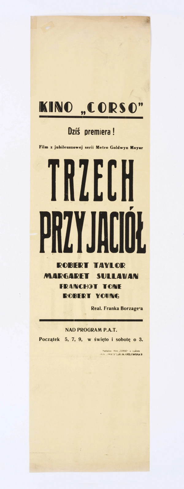 Na żółtym papierze w podłużnym, pionowym formacie druk zróżnicowanej wielkości czcionką. Afisz premiery filmu produkcji USA pt. 