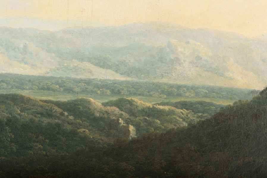 Kompozycja podzielona horyzontalnie na dwie części: na dole pasma gór o łagodnych zboczach porośniętych lasem, u góry niebo z obłokami. Na pierwszym planie jezioro, wokół niego postacie ludzi, po prawej przy krawędzi wysokie drzewo z koroną na tle nieba; barwy ciemne, odcienie zieleni i brązu. Na dalszym planie pasma gór oddalające się do linii dalekiego horyzontu, w odcieniach błękitu z zastosowaniem perspektywy powietrznej. Niebo błękitne rozświetlone od prawej złotym światłem słońca padającym spoza obrazu, w centrum rozwiane podświetlone obłoki; drobne sylwetki lecących ptaków. 