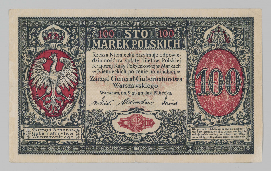 N/Bn/130/ML - Aw. Z lewej, w czerwonym bogato zdobionym kartuszu Orzeł polski; pod kartuszem w ramce napis: Zarząd Generał - / Gubernatorstwa / Warszawskiego.
Z prawej, w czerwonym, bogato zdobionym kartuszu oznaczenie nominału: 100; pod kartuszem w ramce napis: Kto podrabia lub fałszuje bilety Polskiej Krajo- / wej Kasy Pożyczkowej, albo puszcza w obieg lub / usiłuje puścić w obieg podrobione lub fałszo- / wane bilety, podlega karze ciężkiego więzienia.
Pomiędzy kartuszami, w polu centralnym napis: Rzesza Niemiecka przyjmuje odpowie- / dzialność za spłatę biletów Polskiej / Krajowej Kasy Pożyczkowej w Markach / Niemieckich po cenie nominalnej. / Zarząd Generał-Gubernatorstwa / Warszawskiego  / Warszawa, dn. 9-go grudnia 1916 roku.
Faksymilowane podpisy: von Kries, Überschaer, von Conrad 
Niżej, w kolorze czerwonym na wstędze z oznaczeniem nominału przedstawienie pieczęci Zarządu Generał-Gubernatorstwa Warszawskiego. 

Rw. Z lewej i prawej w ośmiokątnych ramkach głowa Minerwy. Napis u góry w dwóch wierszach:  BILET POLSKIEJ KRAJOWEJ / KASY POŻYCZKOWEJ 
Nad i pod napisem oraz po bokach w  ozdobnej ornamentyce oznaczenia nominału: 100, powtórzone u dołu słownie STO / MAREK / POSLKICH
Seria i numer z prawej i lewej strony nad głową Minerwy: A.3247608