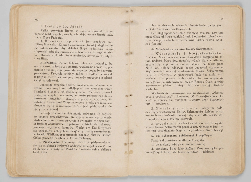 ML/MART/183 - Obrzędy święte : podręcznik do nauki religii dla uczniów gimnazjum : klasa 1 / Z. Baranowski ; J. Noryśkiewicz. - Poznań : Księgarnia Św. Wojciecha, 1936. - 124 s. : il. ; 22 cm.
Brak tylniej okładki.