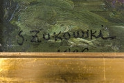 Na pierwszym planie wzburzone jezioro zalewające brzeg ze znajdującym się tu pomostem. W głębi, wzdłuż linii horyzontu widoczne są domy i drzewa, a z prawej strony biała bryła kościoła ze strzelistą wieżą i kopułą.