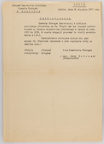 ML/MART/1340 - Odpis zaświadczenia ZHP, Komenda Chorągwi w Lublinie, poświadczające pracę harcmistrza Jana Trzpila jako instruktora na terenie województwa lubelskiego w latach 1933-1939 i w ZWZ w czasie okupacji.
Na odwrocie: nagłówek odpisu, z datą i instytucję sprawczą.