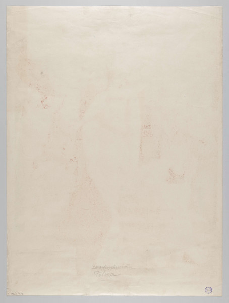 ML/H/723 - Postać młodej kobiety na schodach, na pierwszym planie otwarty grób. Ubrana w królewskie szaty, długi gronostajowy płaszcz, który spływa do grobu, na głowie korona. Przed nią klęczy mężczyzna i unosi na rękach niemowlę, nad którym kobieta wyciąga rękę. Po lewej stronie schodów trzech mężczyzn - to weterani walk o wolność. Po prawej Marszałek Piłsudski trzymający flagę Polski i przyklękający chłopiec, który unosi na poduszcze berło. Za kobietą tron zwieńczony wizerunkiem orzeł z rozpostartymi skrzydłami, za nim pomiędzy kolumnami wizerunek Matki Bożej Częstochowskiej, którą adorują patroni Polski - św. Stanisław i św. Wojciech. 