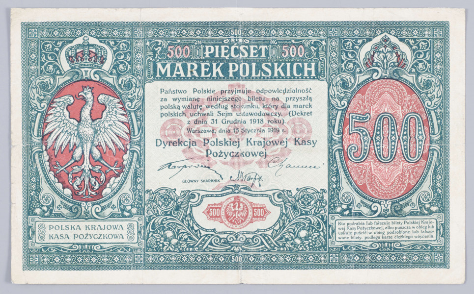 Aw. W sznurowej ramce ornamentyka z rozetek i motywów roślinnych. Z prawej w bogato zdobionym ukoronowanym kartuszu renesansowy polski Orzeł na czerwonym tle, otoczony od dołu obłokami. Niżej: POLSKA KRAJOWA / KASA POŻYCZKOWA
Z prawej w kartuszu na czerwonym giloszowym tle oznaczenie nominału-500. Niżej w 4-wierszach sankcja karna za podrabianie, fałszowanie lub puszczanie w obieg podrobionych lub fałszowanych pieniędzy PKKP. 
W polu środkowym od góry: 500 PIĘĆSET 500 / MAREK POLSKICH; niżej 5-wierszowa klauzula o odpowiedzialności państwa za wymianę waluty markowej na przyszłą walutę polską. Niżej: WARSZAWA, dnia 15 stycznia 1919 r. / DYREKCJA POLSKIEJ KRAJOWEJ KASY / POŻYCZKOWEJ
Podpisy: Stanisław Karpiński, Zygmunt Chamiec
Główny Skarbnik: MARIAN KARPUS
Niżej banderola z nominałem 500 – 500, rozdzielonym przez pieczęć z Orłem polskim, otoczonym napisem: POLSKA KRAJOWA KASA POŻYCZKOWA

Rw. W prostej ramce ornamentyka roślinno-geometryczna. Od góry z prawej i lewej w rozetkach 500, rozdzielone napisem: BILET POLSKIEJ KRAJOWEJ / KASY POŻYCZKOWEJ
Niżej w ośmiobokach, z lewej i prawej strony, zwrócone do siebie wizerunki bogini Minerwy. Nieco niżej pomiędzy nimi: PIĘĆSET / MAREK / POLSKICH
Numer - 491033
