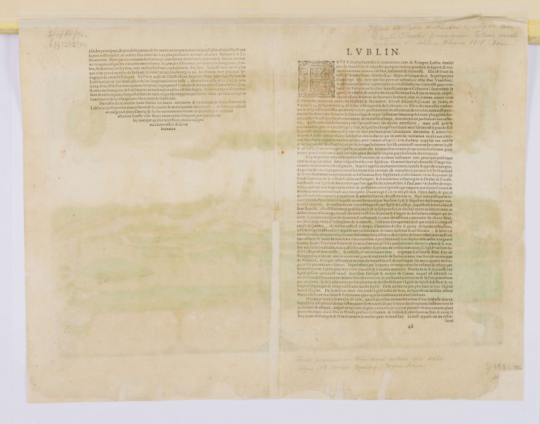 Widok Lublina opatrzony kartuszem herbowym i legendą. Miasto w szerokim, panoramicznym ujęciu obejmującym przedmieścia: Wieniawę i Tatary. Widok ukazuje charakterystyczne dla Lublina budowle min.- w centrum Kościół jezuitów, za nim wzgórze staromiejskie z Bramami Krakowską i Grodzką, kościoły św. Michała i Dominikanów, zespół zabudowań zamkowych z basztą i kaplicą św. Trójcy. Po lewej widoczne sylwetki kościołów Panny  Marii, Nawrócenia, św. Pawła i św. Ducha. Budowle opatrzone łacińskimi podpisami lub cyframi mającymi odnośniki w legendzie. U góry, na osi kartusz tytułowy z napisem: TIPUS CIVITATIS LUBLINE[N]SIS. / IN REGNO POLONIAE EX OMNIBUS / PARTIBUS MU[N]DI EMPORIO. TER. IN. /ANNO CELEBRARI COSUETOCLARAE. (Widok miasta Lublina w Królestwie Polskim, sławnego w całym swiecie trzy razy na rok odbywającemi się jarmarkami) Po lewej godło Polski, po prawej herb Lublina. Nad dolną krawędzią pas zawierający legendę rozbitą na 4 pola w ozdobnych obramieniach. Przedstawienie prowadzone precyzyjną, cienką kreską, podkolorowane.