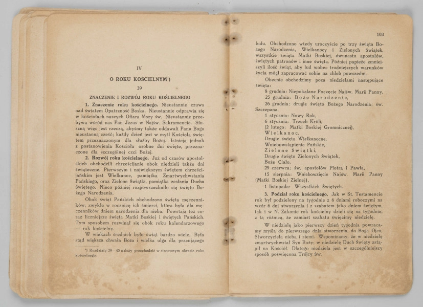 ML/MART/183 - Obrzędy święte : podręcznik do nauki religii dla uczniów gimnazjum : klasa 1 / Z. Baranowski ; J. Noryśkiewicz. - Poznań : Księgarnia Św. Wojciecha, 1936. - 124 s. : il. ; 22 cm.
Brak tylniej okładki.