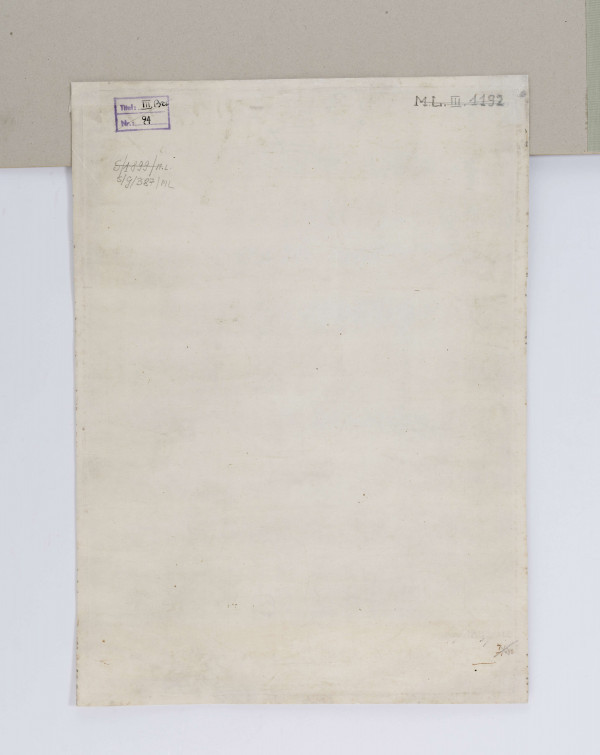 W owalu na prostokątnym tle półpostać lekko w prawo, głowa 3/4 w lewo. Prawa ręka wsparta na rękojeści szabli/pałaszu(?). Lewa ręka silnie oświetlona, założona na prawą. Ubrany w rozpięty u góry mundur z czasów kościuszkowskich; z gwiazdą Orderu Orła Białego nadanego 1787, z wiszącą przez plecy szablą na rzemieniu. W tle mur i łuna pożaru. 