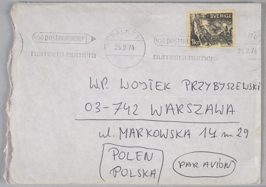 awers koperty; Koperta po zaginionym liście od Teodora Boka do Wojciecha Przybyszewskiego. Data nadania według stempla pocztowego: 25 lutego 1974 roku. Wiadomość wysłana z Malmö. Urwany lewy bok koperty od strony z adresem odbiorcy. Adres zwrotny do nadawcy z duńską destynacją.