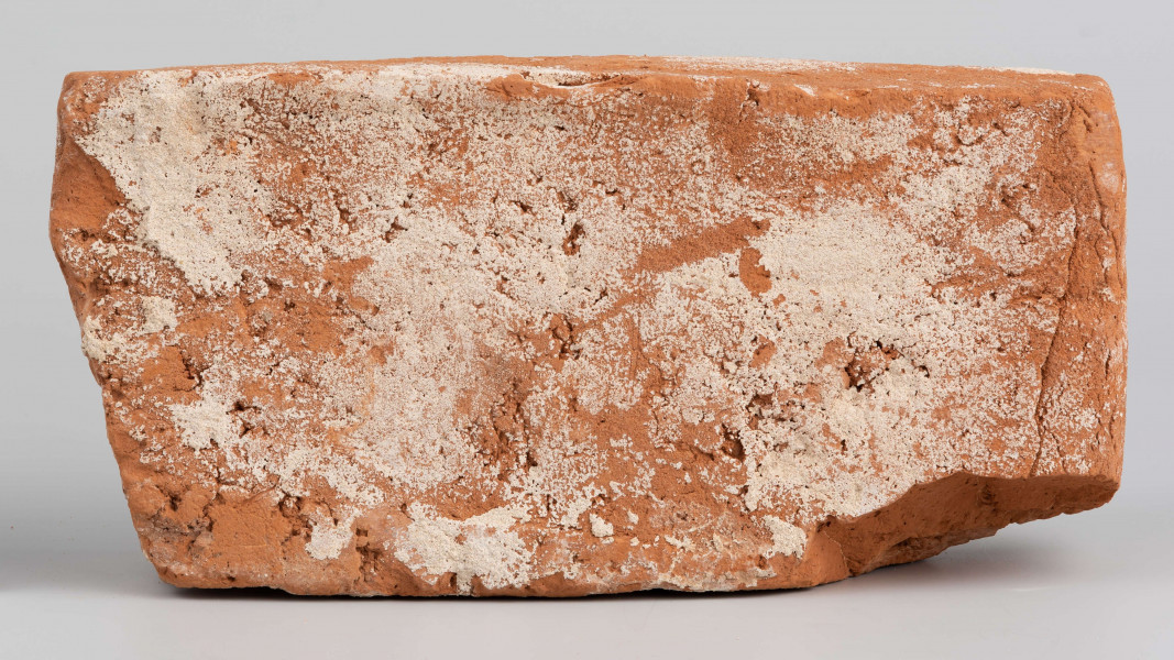 Cegła z lubelskiej cegielni sygnowana 