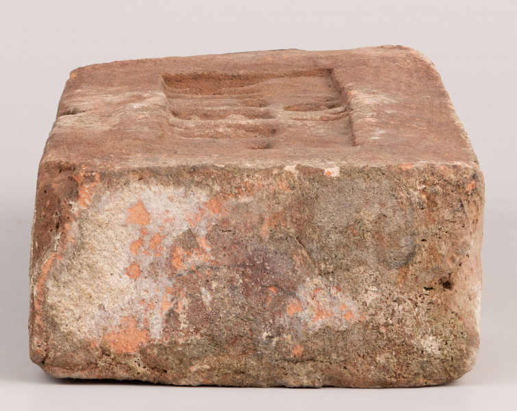 Cegła z lubelskiej cegielni sygnowana 