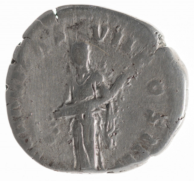 Av.: Popiersie cesarza z wieńcem laurowym w prawo. W otoku: ANTONINVS AVG PIVS P P TR P XVII
Rv.: Liberalitas stojąca w lewo, wysypująca monety z trzymanego oburącz rogu obfitości. W otoku: [LI]BERALITAS VII COS II[I]
