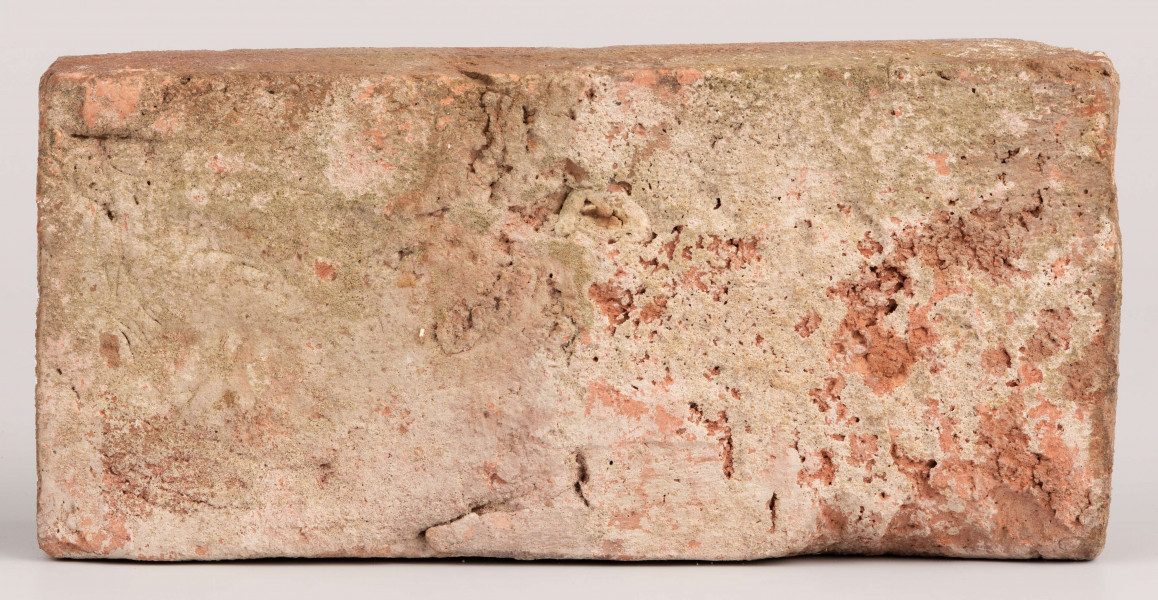 Cegła z lubelskiej cegielni sygnowana 