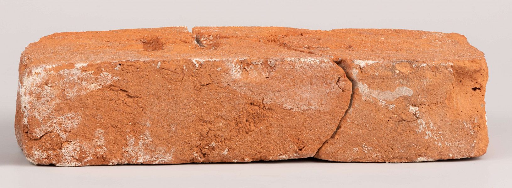 ML/H/4694 - Cegła z lubelskiej cegielni Henryka [wł. Herszyca] Cygelmana sygnowana 