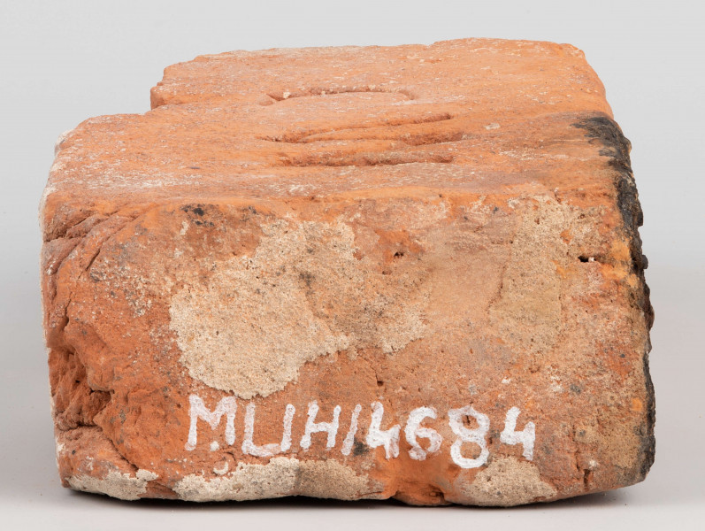 Cegła z lubelskiej cegielni sygnowana 