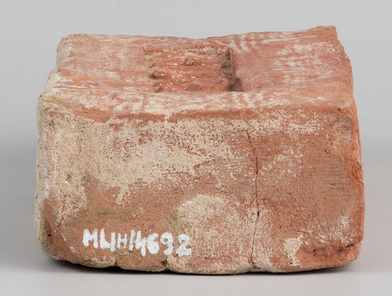 Cegła z lubelskiej cegielni sygnowana 