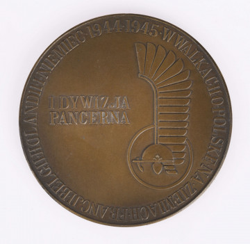 H/2448/MRK/ML - Medal pamiątkowy bity w brązie średnicy 7 cm, na awersie napis 1. Dywizja Pancerna i Odznaka rospoznawcza Dywizji.
