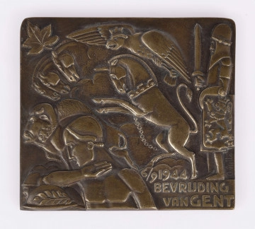 H/305/MRK/ML H/305/MRK/ML - Medal bity w brązie, na awersie symboliczna scena przedstawiająca dwoch wojownikow i dynamiczną grupę fantastycznych zwierząt szykujących sie do skoku; na rewersie napis Honor dla naszych wyzwolicieli (po angielsku)