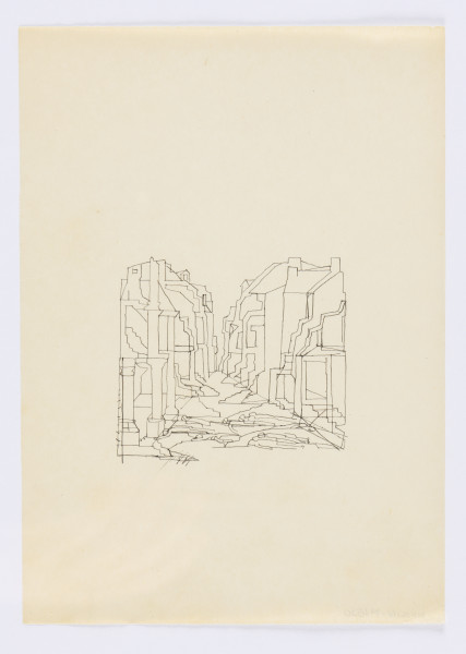 ilustracja - Rysunek na półtransparentnym kremowym papierze, konturowy, ogólny i nieujmujący szczegółów przedstawienia, ale składający się z wielu elementów: przedstawia perspektywicznie ujętą na wprost ulicę pośród gruzów budynków, w dolnej części kompozycji widoczne zarysy leżących na ulicy wśród gruzów ciał ludzkich. U dołu po lewej zaznaczają się kolumny, przy kolumnie znajdującej się najbardziej po lewej korekty: drobne skreślenia sąsiedniej pionowej kreski zamykającej po lewej kompozycję, kreski-skreślenia elementu schodów i gruzów pod schodami. W innych miejscach kompozycji dostrzegalne są i inne drobne korekty (po prawej, także blisko centrum kompozycji po prawej).