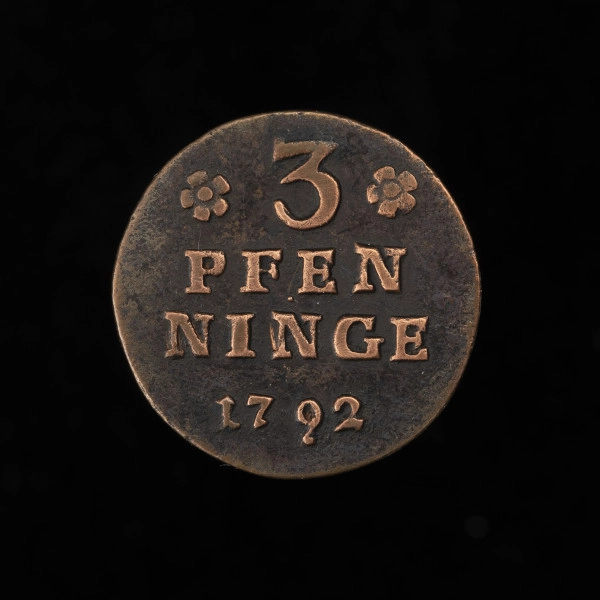 3 fenigi (witen) - rewers; Na rewersie poziomy napis: 3/PFEN/NINGE/1792