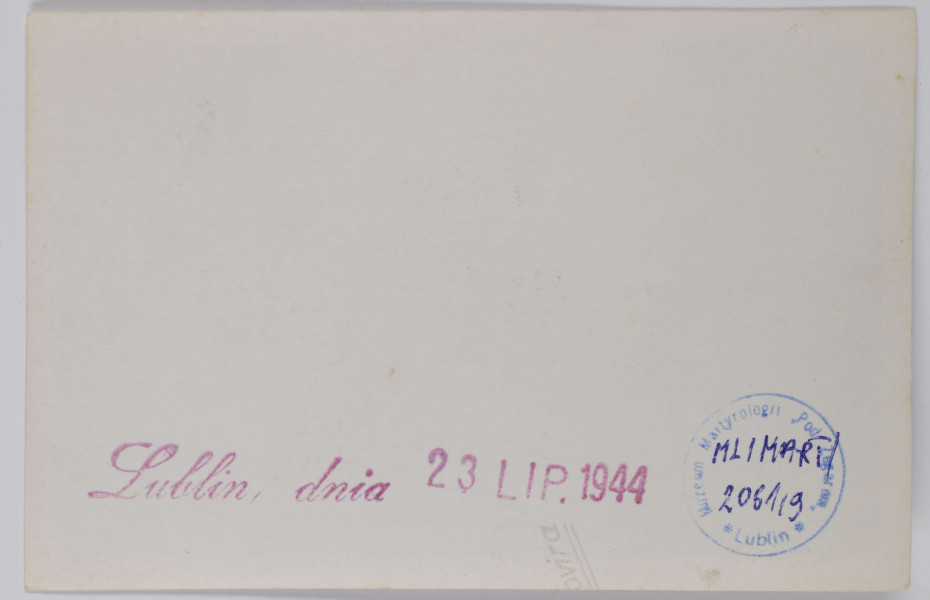 Fotografia - fotokopia Krakowskiego Przedmieścia na skrzyżowaniu z ul. Chopina (w kierunku al. Racławickich) z czasów okupacji wykonana ze zdjęcia oryginalnego, opatrzona pieczątką `Lublin, dnia 23 LIP 1944`.