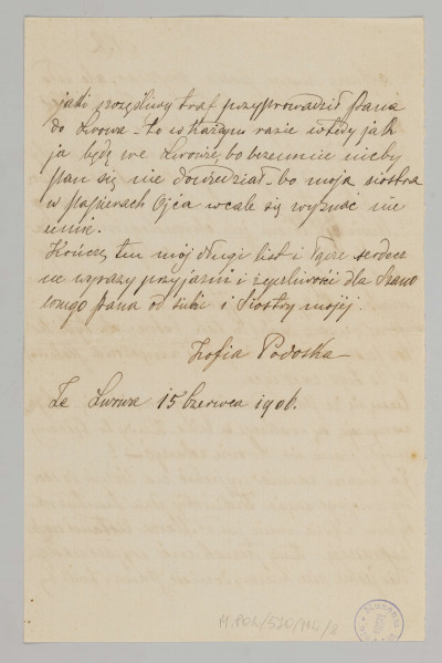 List sporządzony na czterech kartach pokratkowanego papieru, trzecia kartka pojedyncza. Napisany czarnym atramentem - lekko wyblakłym - pismem czytelnym, pochylonym w prawą stronę z charakterystycznym daszkiem na literkami `d` i `ł`. Na str. 1, 4, 5 dopiski nad tekstem oraz drobne poprawki i skreślenia.
