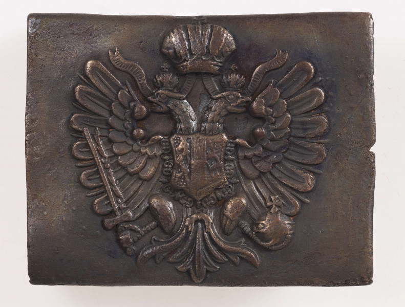 Klamra do pasa Austro - Węgry, I wojna światowa	Klamra przedstawiająca dwugłowego orła z koroną, panującej w Austro-Węgrzech dynastii Habsburgów. Stan bardzo dobry.	Austro-Węgry; 