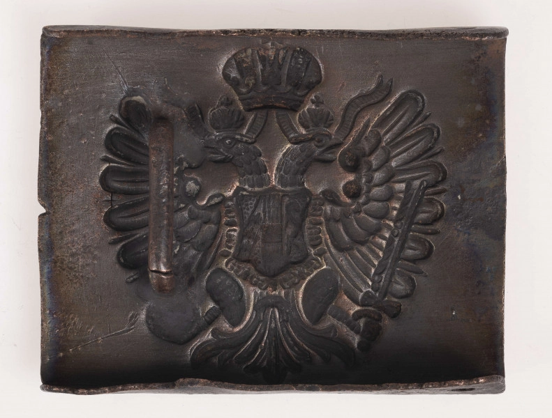 Klamra do pasa Austro - Węgry, I wojna światowa	Klamra przedstawiająca dwugłowego orła z koroną, panującej w Austro-Węgrzech dynastii Habsburgów. Stan bardzo dobry.	Austro-Węgry; 
