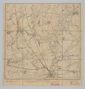 drukowana mapa 774 Plathe - Ujęcie z przodu; Mapę 774 Plathe I opracowano w 1889, a wydrukowano w 1891 roku. Obejmuje obszar w pobliżu miejscowości Plathe, Kreis Greifenberg, Reg. Bez. Stettin, Prov. Pommern, dziś Płoty, pow. gryficki, woj. zachodniopomorskie, Polska.
Na drukowanej mapie ręcznie naniesiono warstwę z numeracją obiektów fizjograficznych odnoszących się do miejscowości: Gramhusen, dziś Brodniki; Lebbin, dziś Lubin; Schmalentin, dziś Smolęcin; Loppnow, dziś Łopianów; Trieglaff, dziś Trzyglów; Batzwitz, dziś Baszewice; Barkow, dziś Barkowo; Greifenberg, dziś Gryfice; Rottnow, dziś Rotnowo.