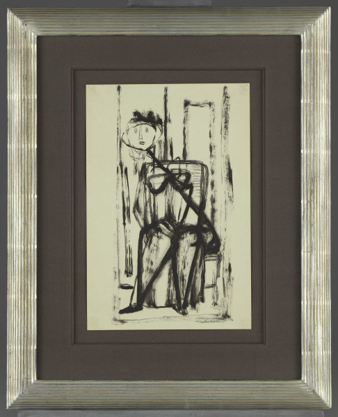 kompozycja figuralna - Kompozycja z figurą ludzką, ujętą frontalnie, w całej postaci. Monumentalna sylwetka kobiety (?) narysowana jest mocnym, czarnym konturem, forma uproszczona i zgeometryzowana. Sylwetka nie ma głowy i szyi. Z prawej strony postaci, oddzielnie okrągła głowa na długim, ukośnie biegącym kiju. W tle szerokie pionowe linie tworzą ramę dla figury.