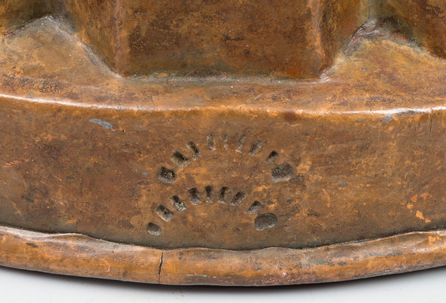 zbliżenie na półokrągłą puncę