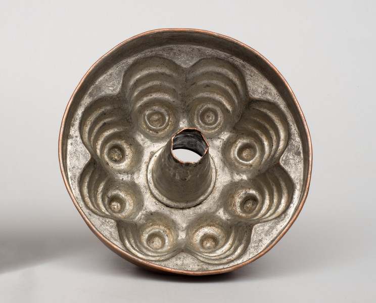 ujęcie 3/4 z dołu