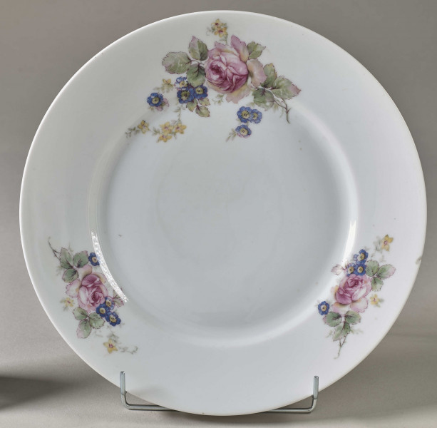 Talerz płytki, widok od przodu, zdjęcie do kart